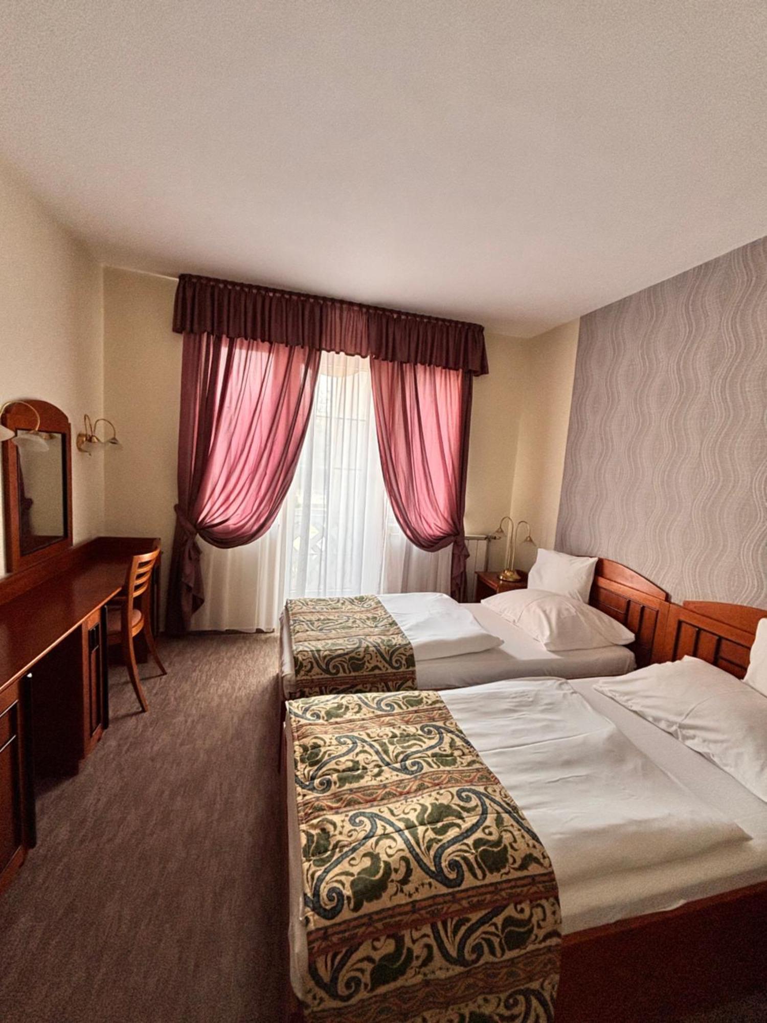 Hotel Erzsebet Hévíz Exterior foto
